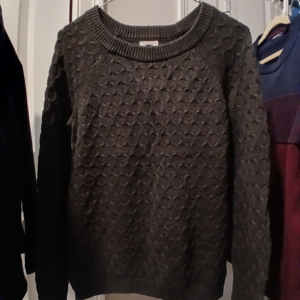 Crew Neck Knit Sweater 👕